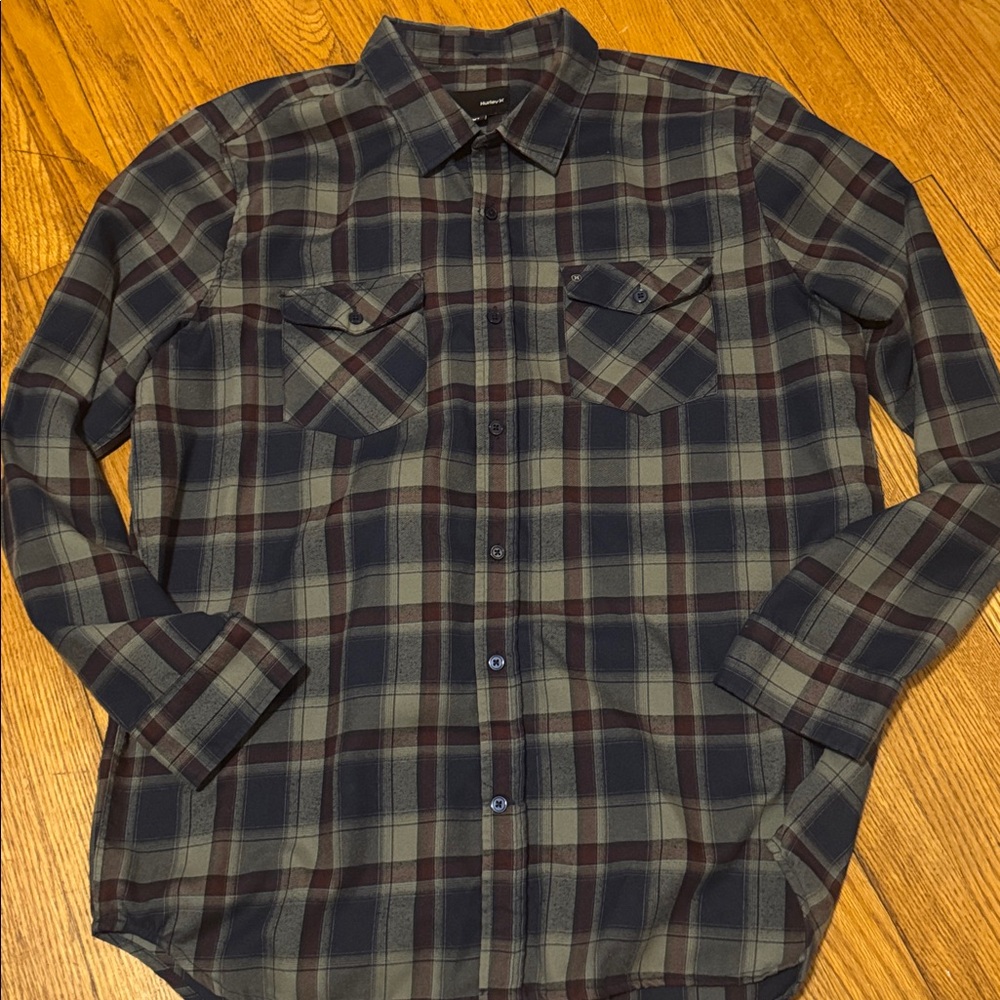 Hurley plaid top
